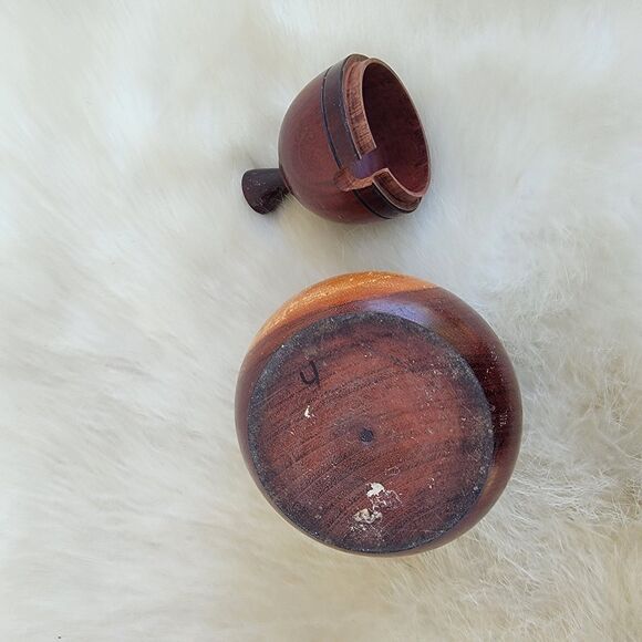 Vintage Wooden Pear Condiment Salt Cellar- Fruit Box - Picture 6 of 6